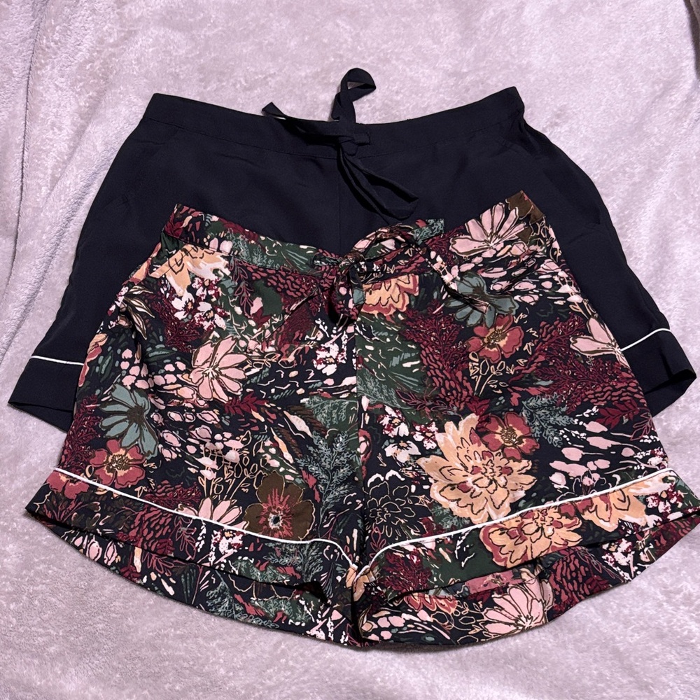 Rachel Zoe Multi Floral & Black Elastic Drawstring Waist Sleep Shorts.. NWOT..